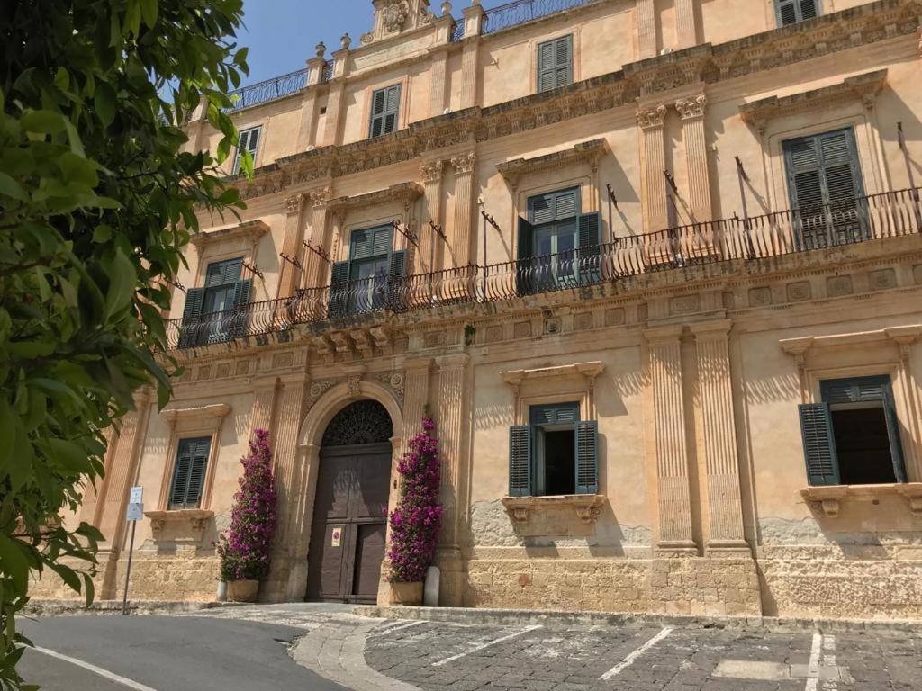 Landolina Palace Hotel ノート エクステリア 写真